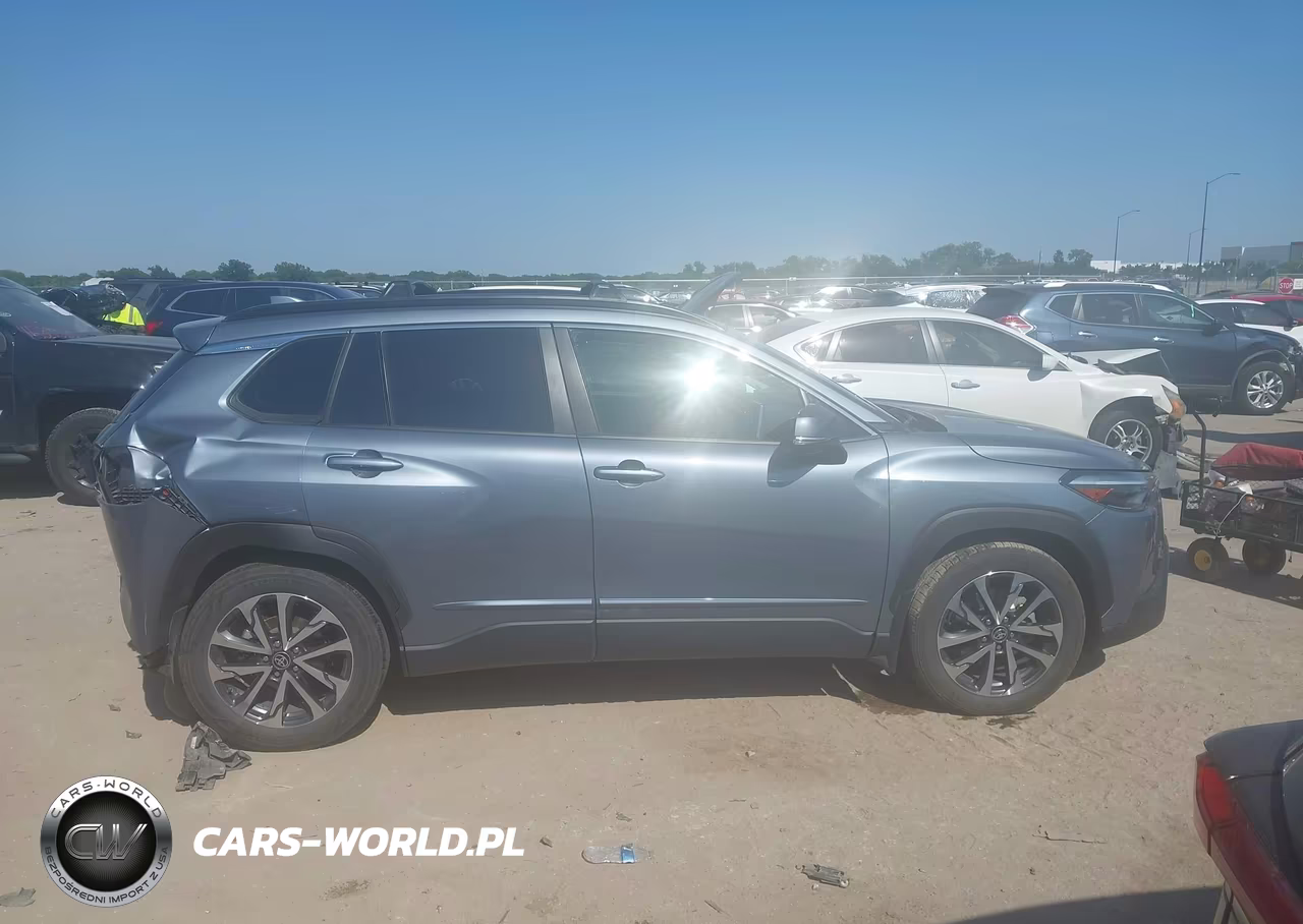 2024 Toyota Corolla Cross Xle VIN:7MUDAAAG2RV099968 - 13