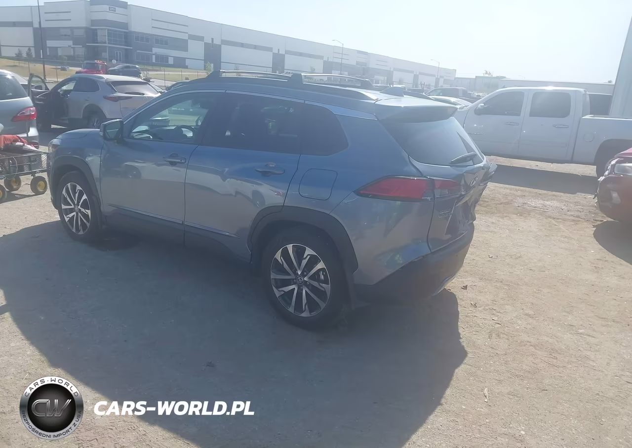 2024 Toyota Corolla Cross Xle VIN:7MUDAAAG2RV099968 - 3