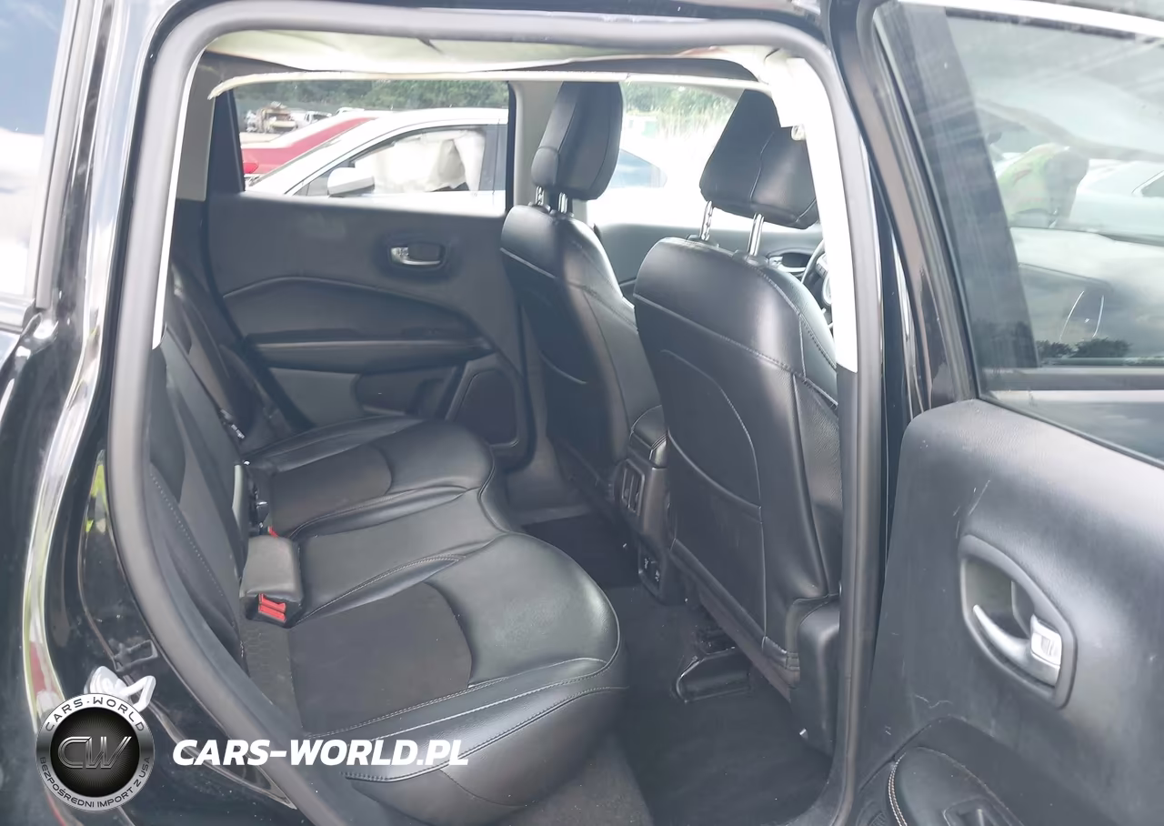 2019 Jeep Compass Latitude VIN:3C4NJCBB9KT652091 - 8