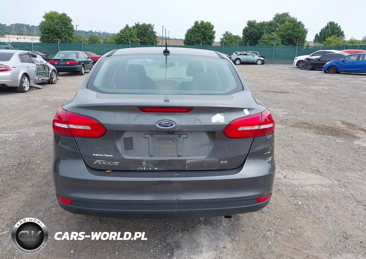 2018 Ford Focus Se VIN:1FADP3F22JL250210 - 16