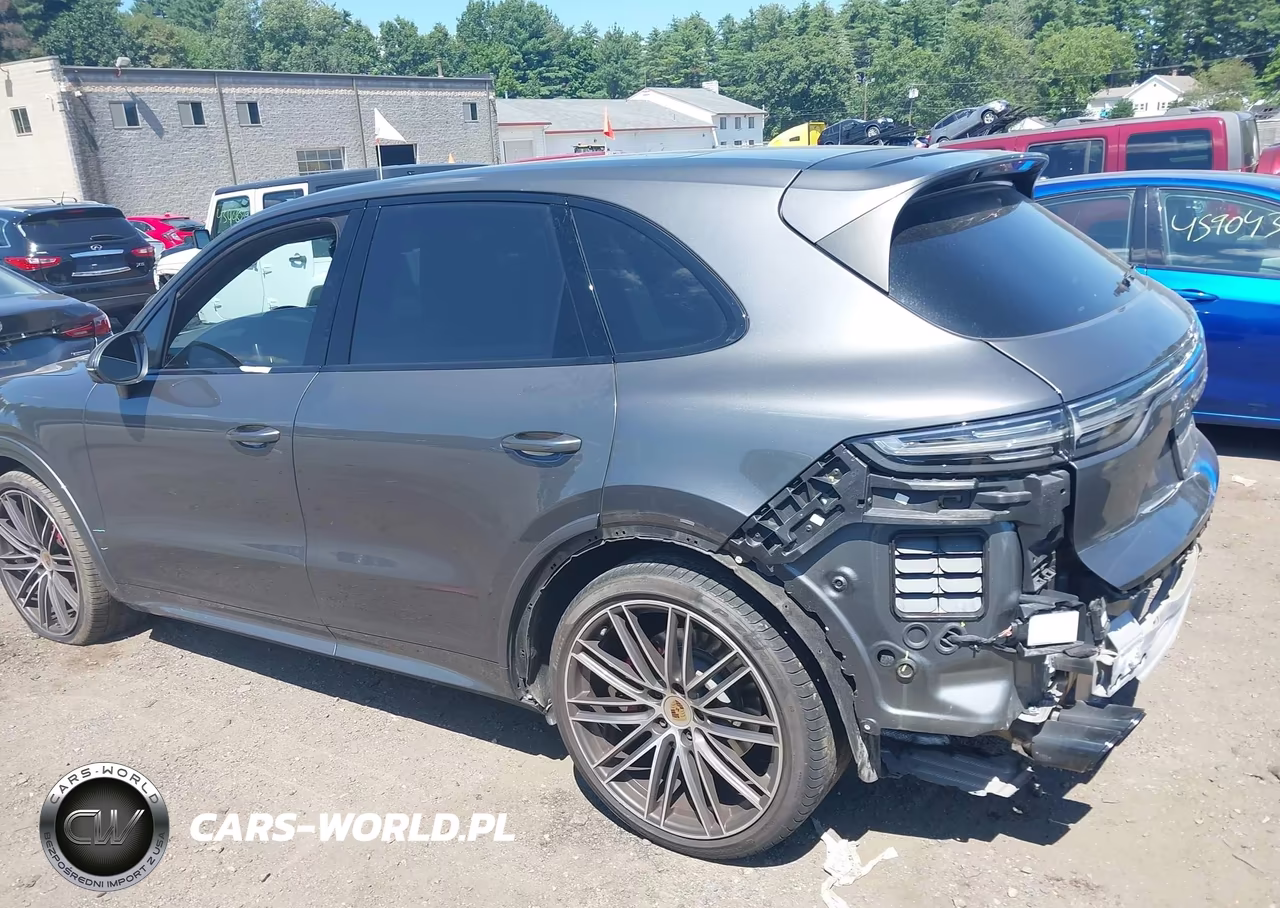 2023 Porsche Cayenne Gts VIN:WP1AG2AY9PDA18336 - 14