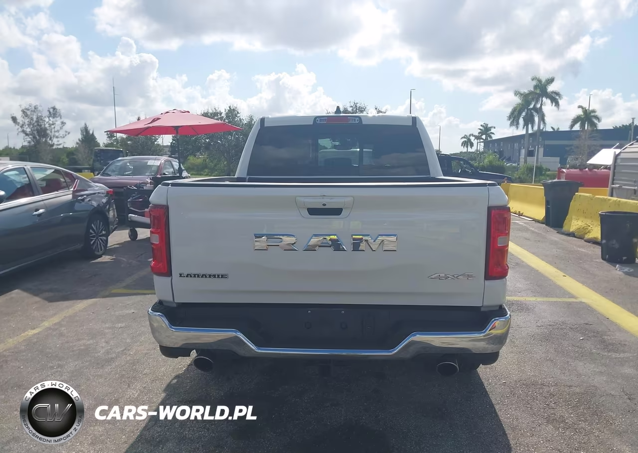 2026 Ram 1500 Laramie 4X4 5'7 Box VIN:3C6SRFJP6T4159725 - 16