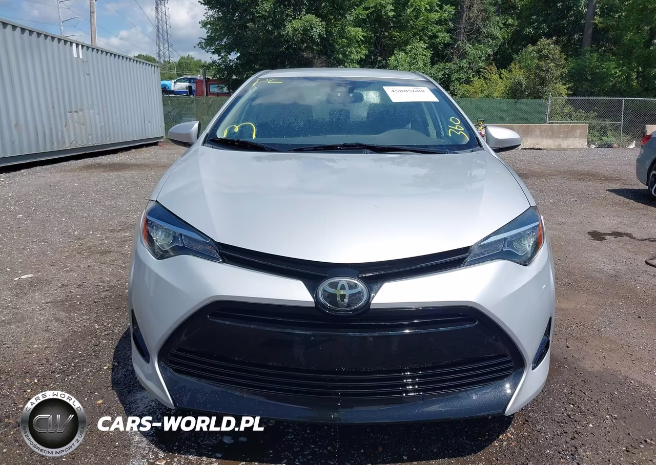 2018 Toyota Corolla Le VIN:2T1BURHE6JC988023 - 12