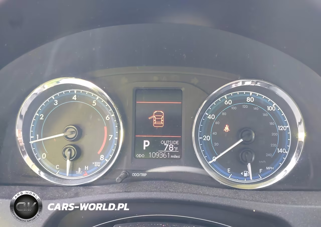 2018 Toyota Corolla Le VIN:2T1BURHE6JC988023 - 7