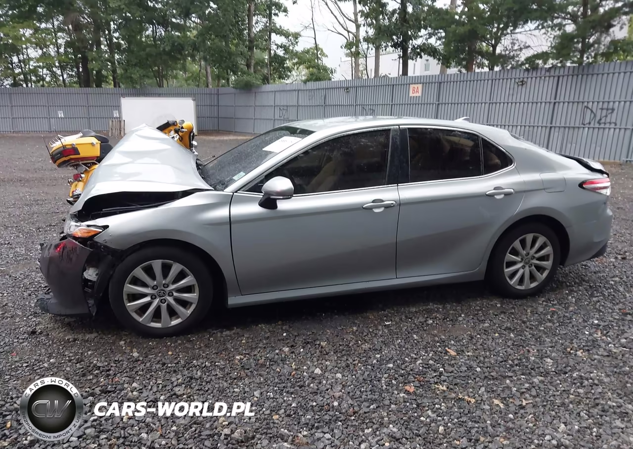 2020 Toyota Camry Le VIN:4T1L11AK3LU395123 - 14