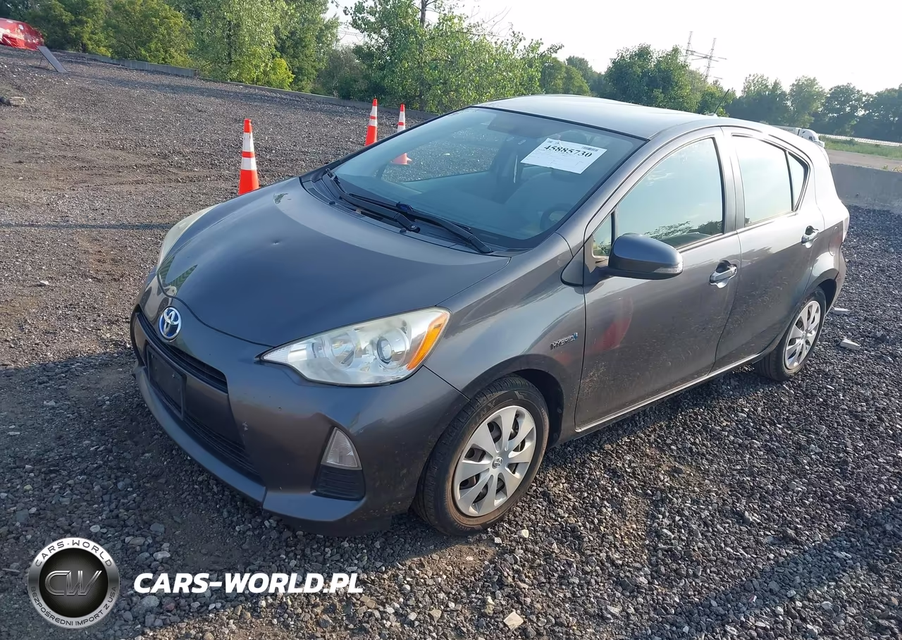 2012 Toyota Prius C One VIN:JTDKDTB32C1518034 - 2