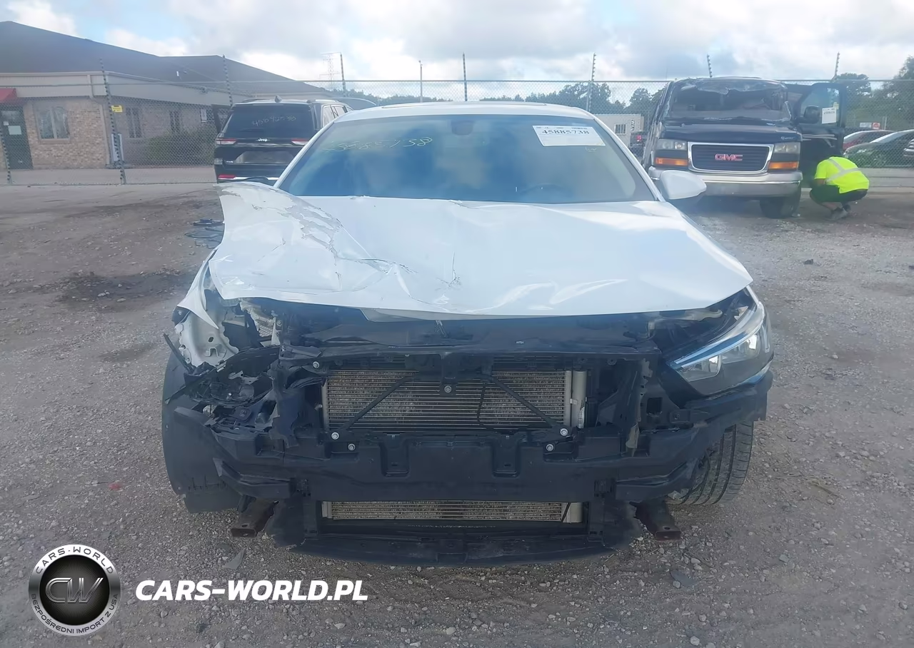 2018 Buick Regal Sportback Essence VIN:W04GP6SX0J1114710 - 12