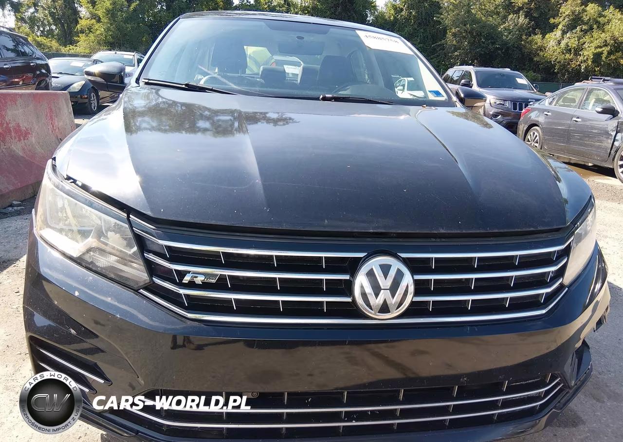 2017 Volkswagen Passat 1.8T R-Line VIN:1VWDT7A39HC045584 - 12