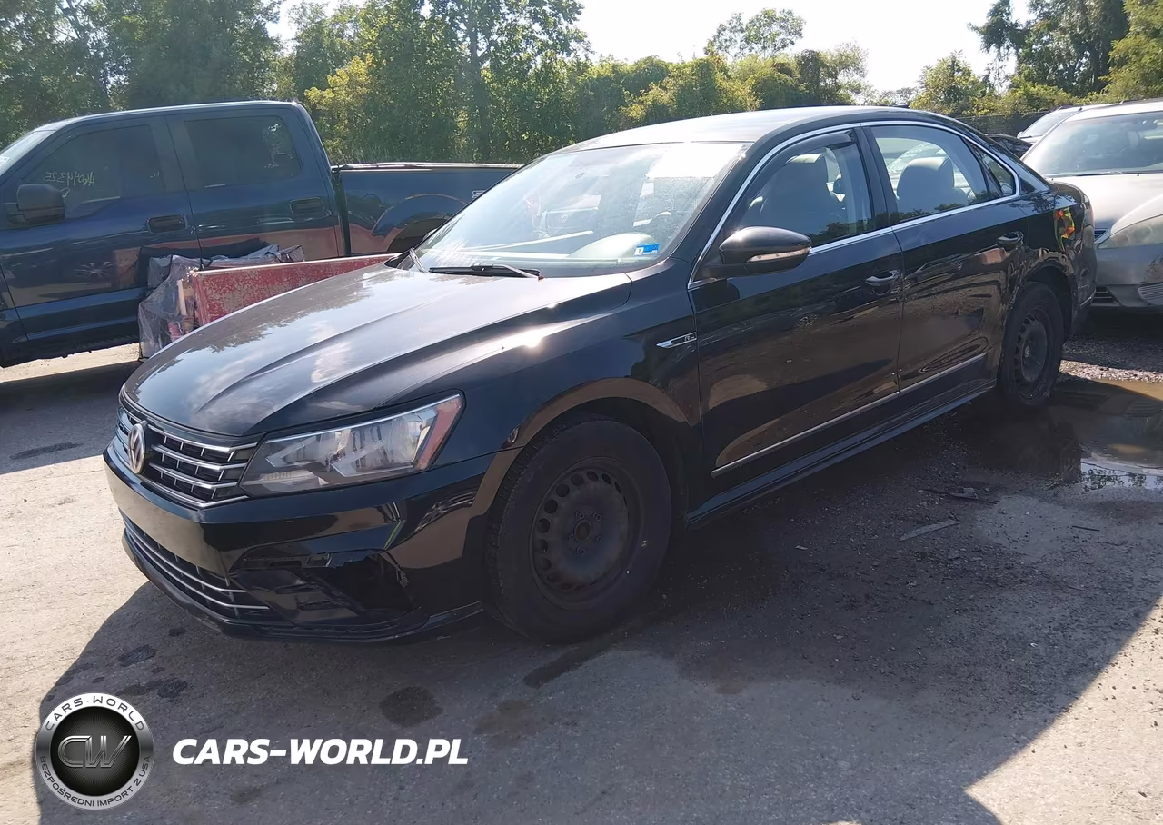 2017 Volkswagen Passat 1.8T R-Line VIN:1VWDT7A39HC045584 - 2