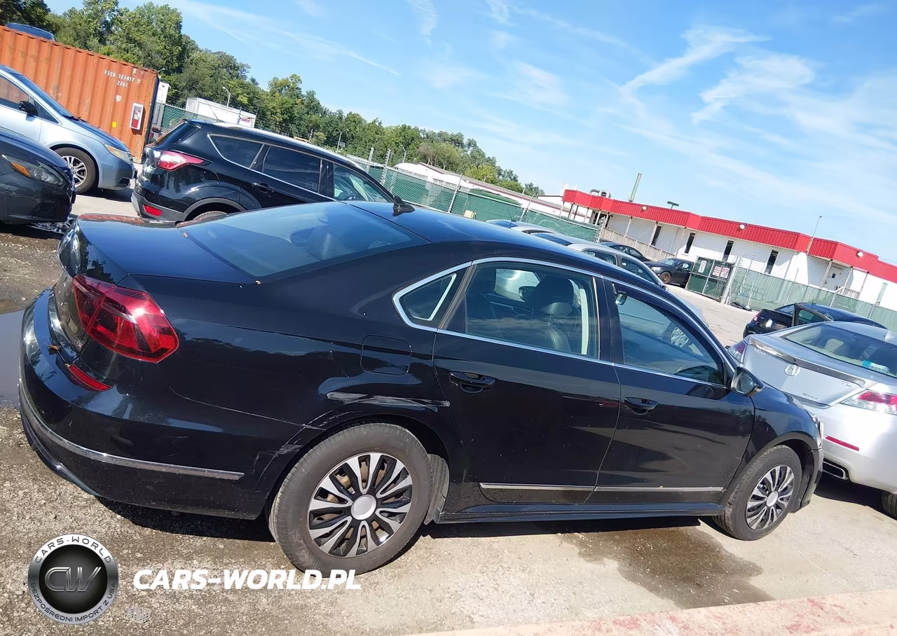 2017 Volkswagen Passat 1.8T R-Line VIN:1VWDT7A39HC045584 - 20