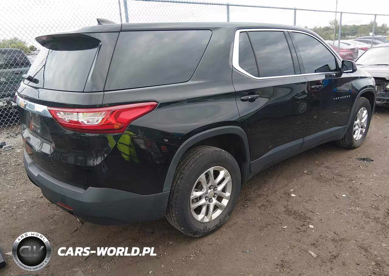 2018 Chevrolet Traverse Ls VIN:1GNERFKW2JJ142465 - 4