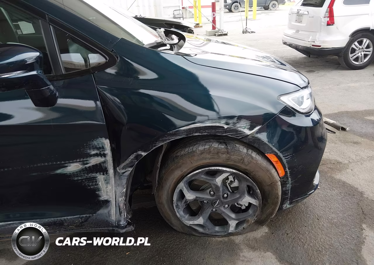 2022 Chrysler Pacifica Hybrid Limited VIN:2C4RC1S72NR189777 - 6