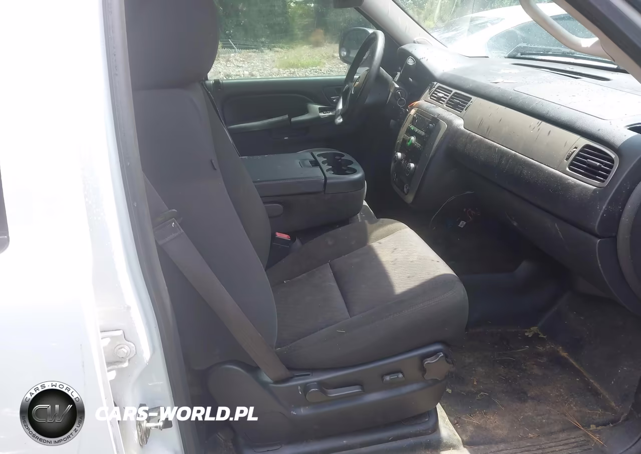 2014 Chevrolet Tahoe Commercial VIN:1GNLC2E03ER199824 - 5