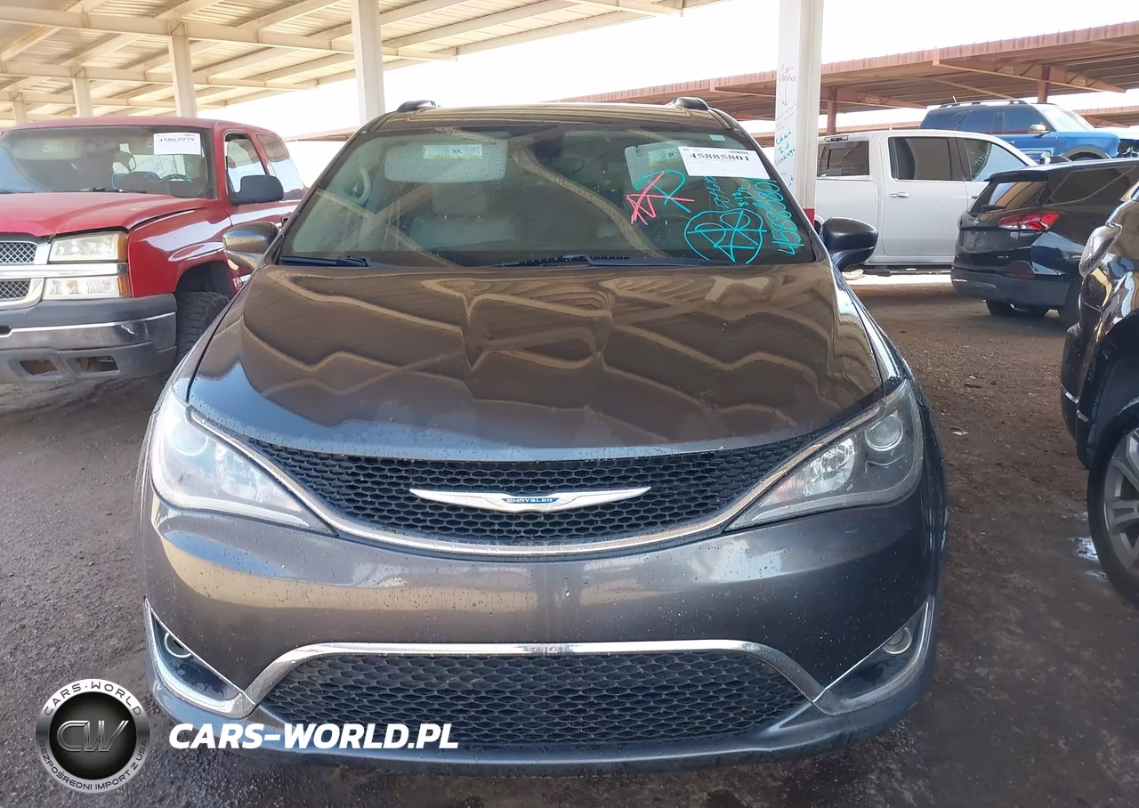 2017 Chrysler Pacifica Touring-L VIN:2C4RC1BG8HR505610 - 12