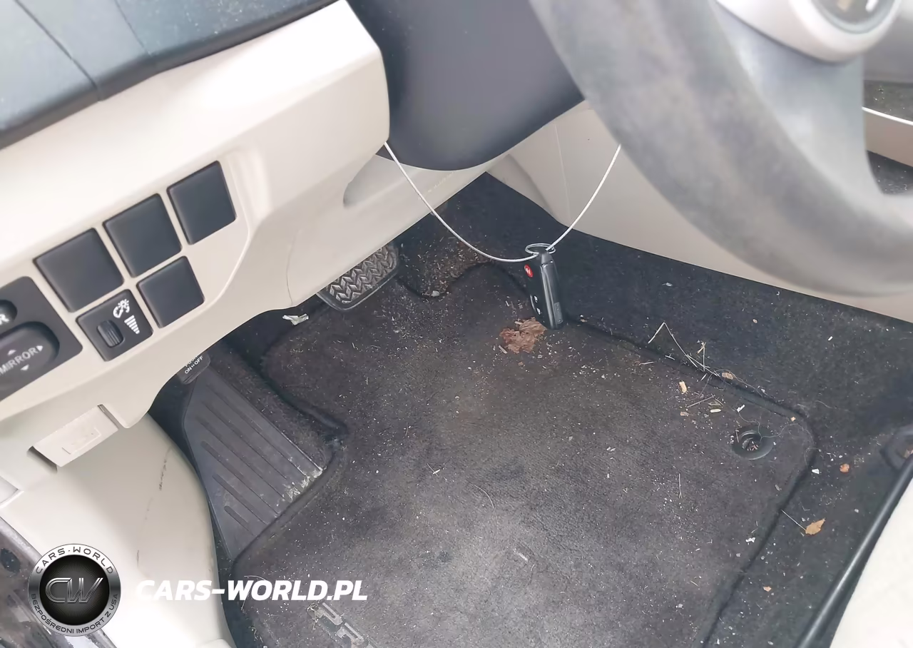 2012 Toyota Prius Two VIN:JTDKN3DU6C5425366 - 11