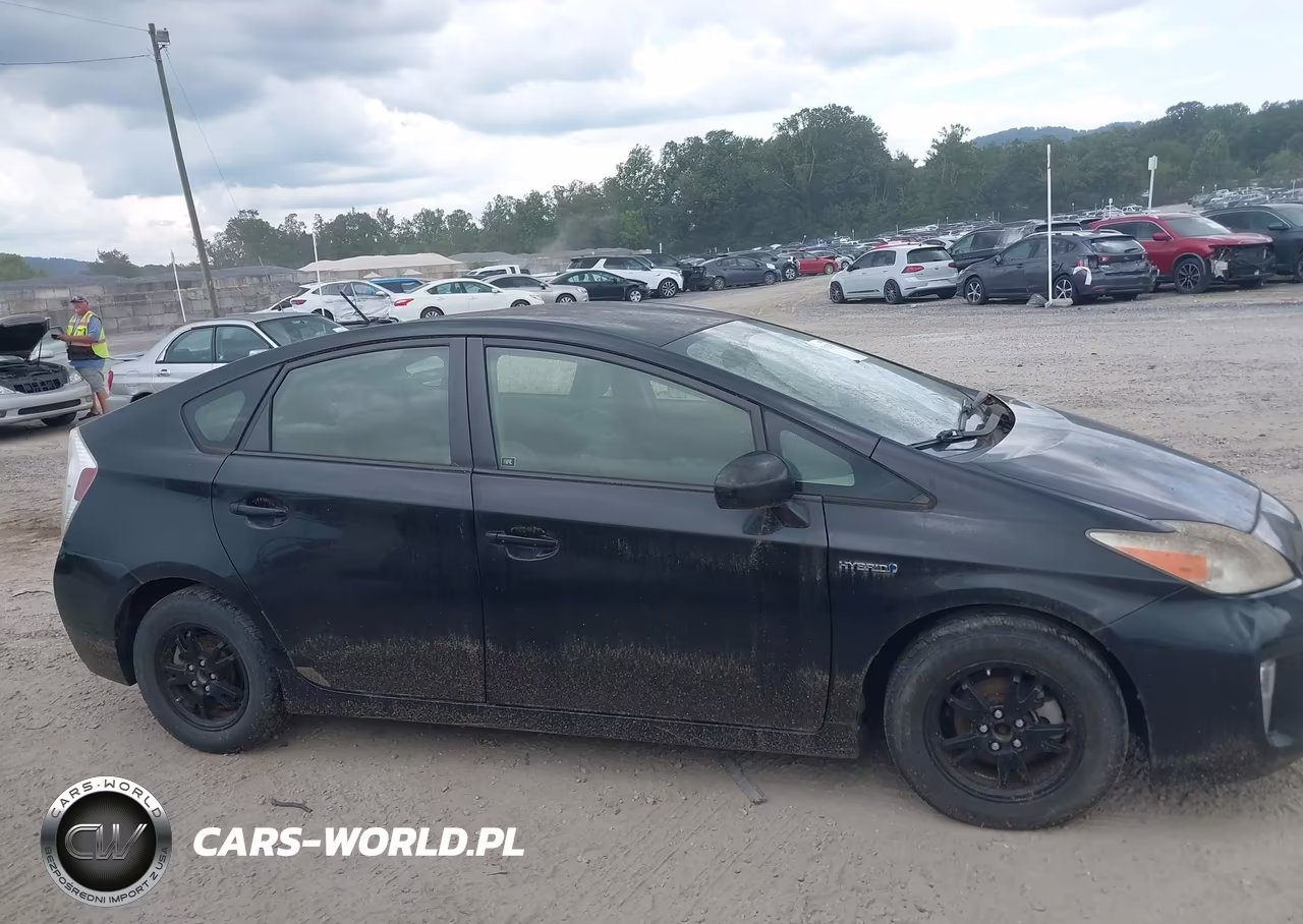 2012 Toyota Prius Two VIN:JTDKN3DU6C5425366 - 13