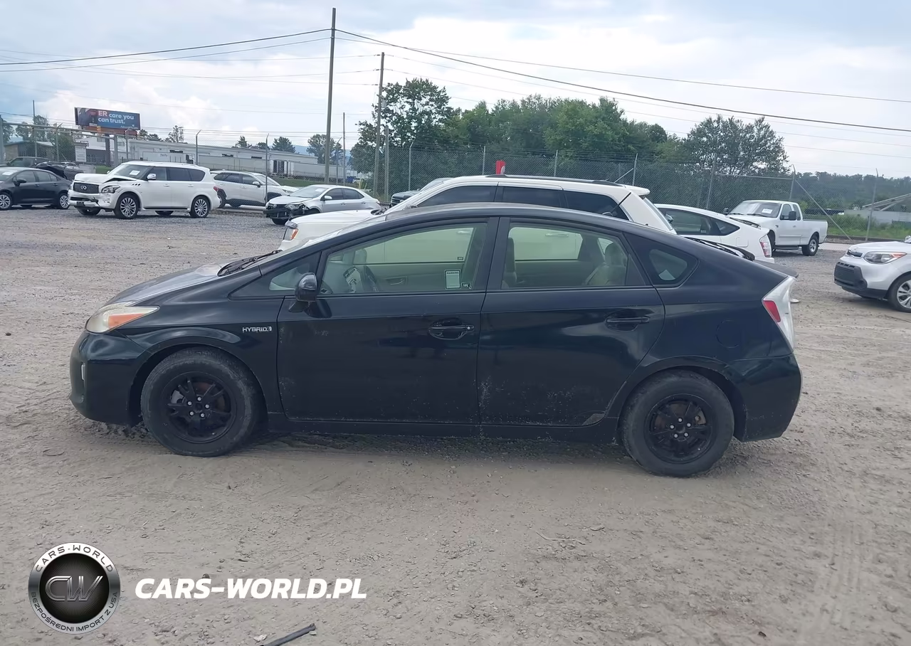 2012 Toyota Prius Two VIN:JTDKN3DU6C5425366 - 14