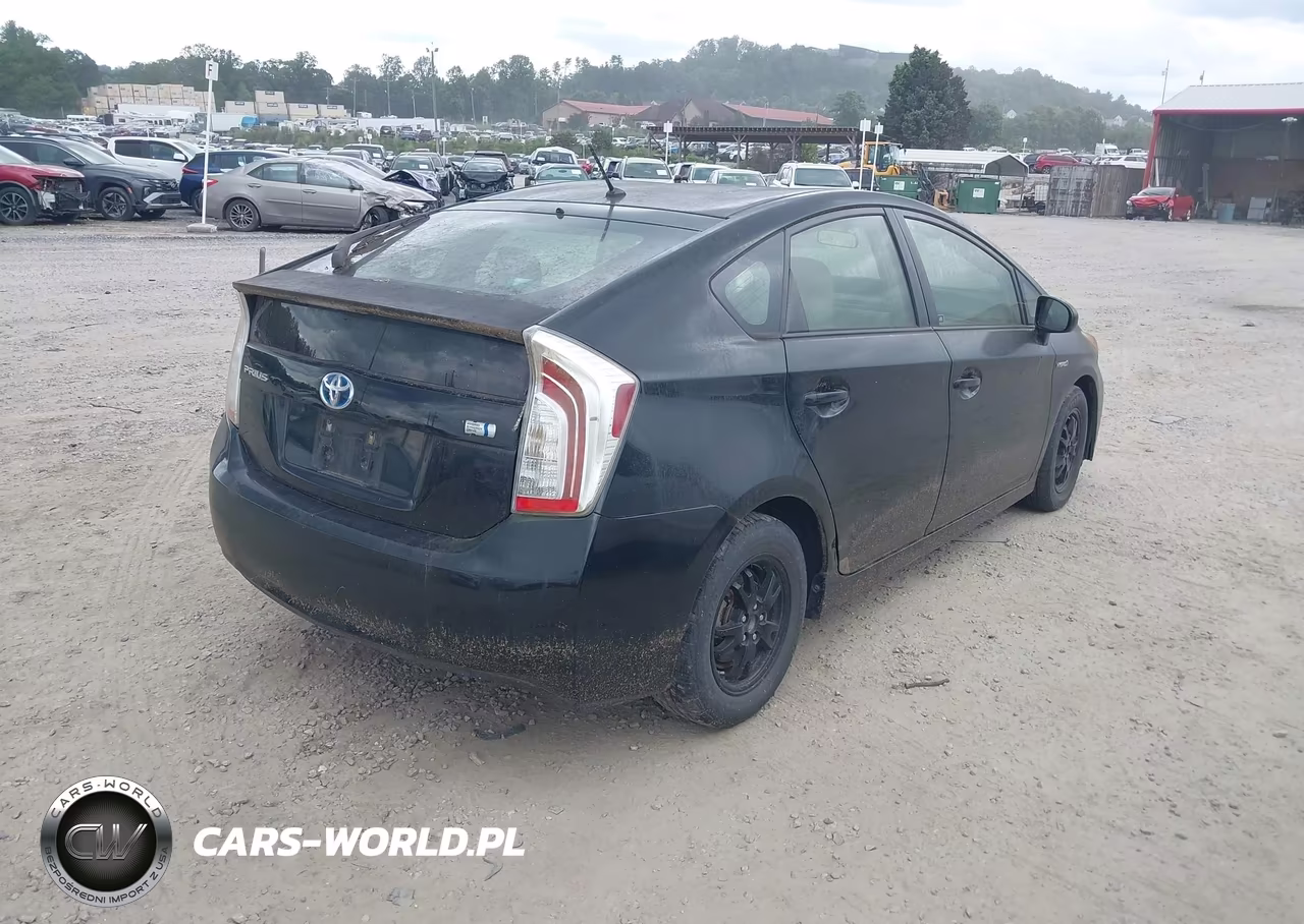 2012 Toyota Prius Two VIN:JTDKN3DU6C5425366 - 4