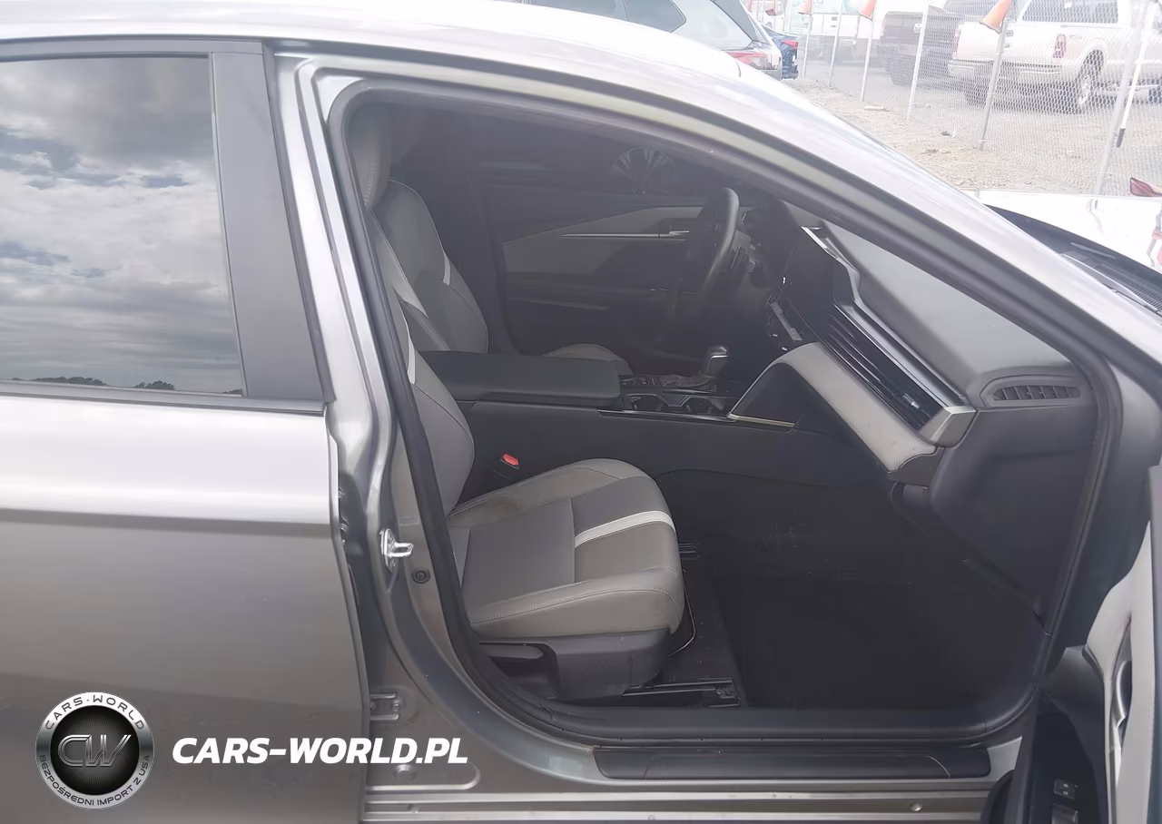 2025 Toyota Camry Se VIN:4T1DAACK3SU534926 - 5