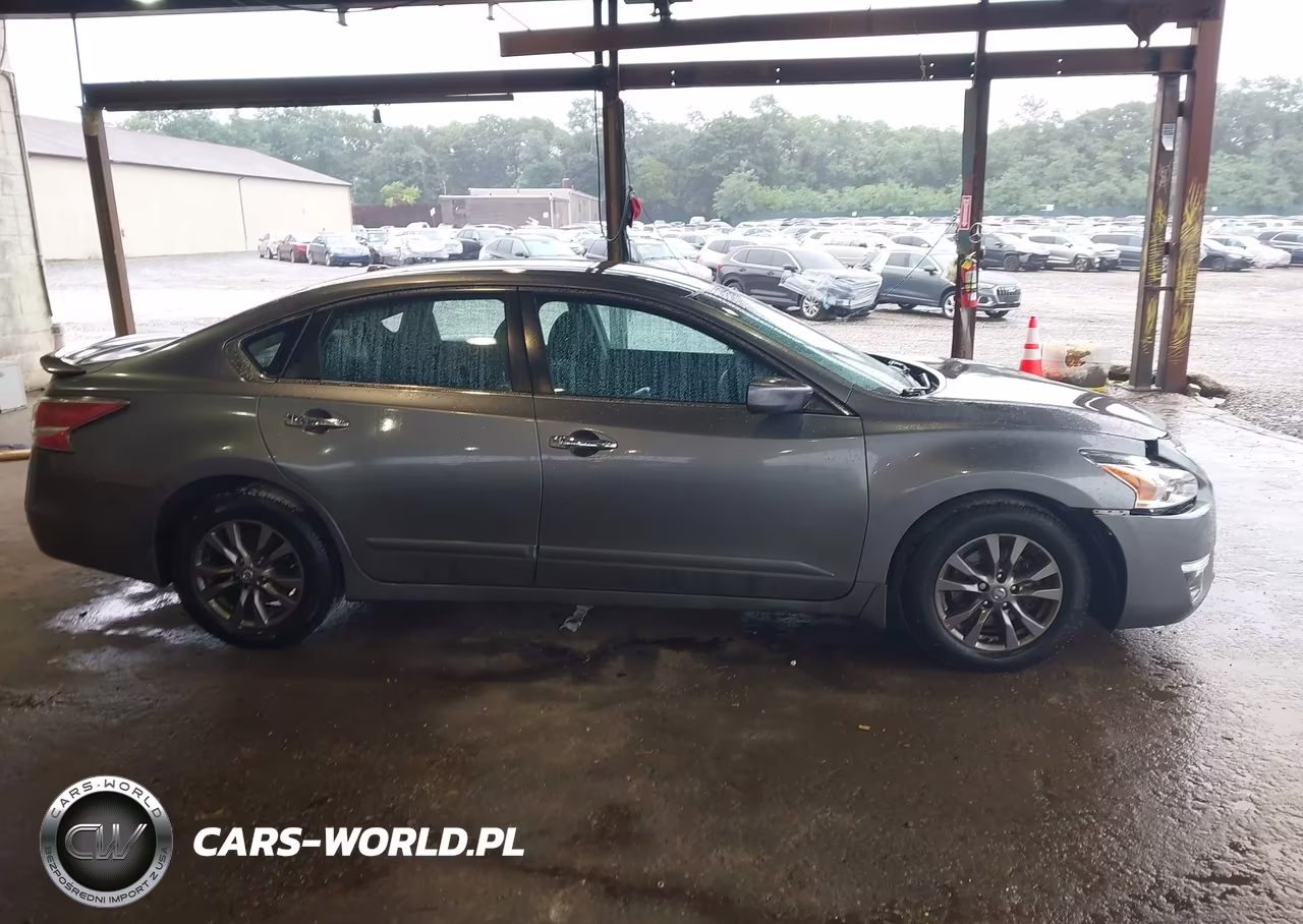 2015 Nissan Altima 2.5 S VIN:1N4AL3AP2FC570328 - 13