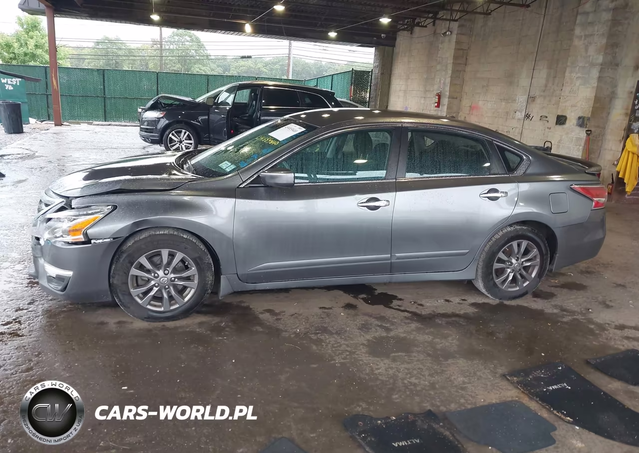 2015 Nissan Altima 2.5 S VIN:1N4AL3AP2FC570328 - 14