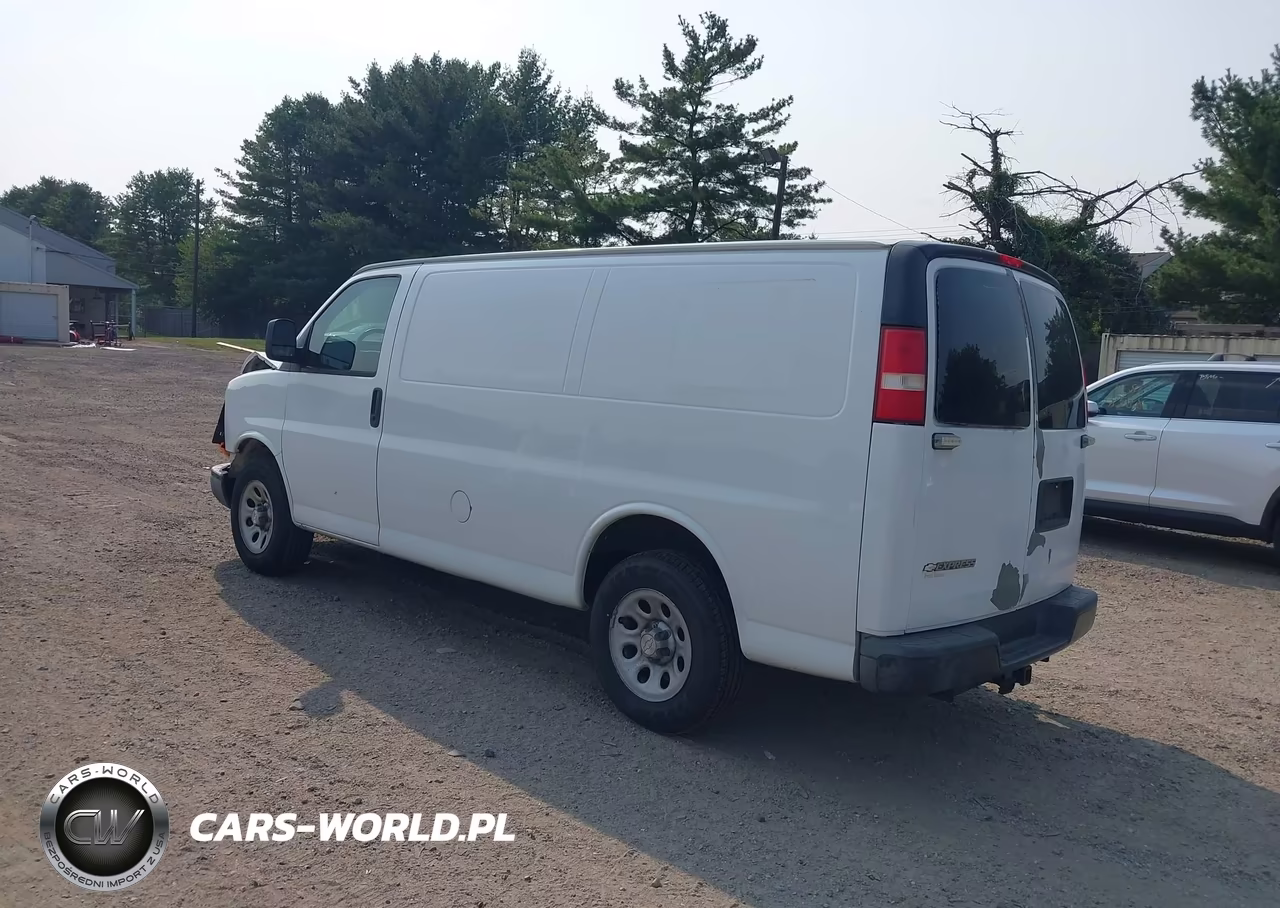 2009 Chevrolet Express Work Van VIN:1GCFG15X991122364 - 3