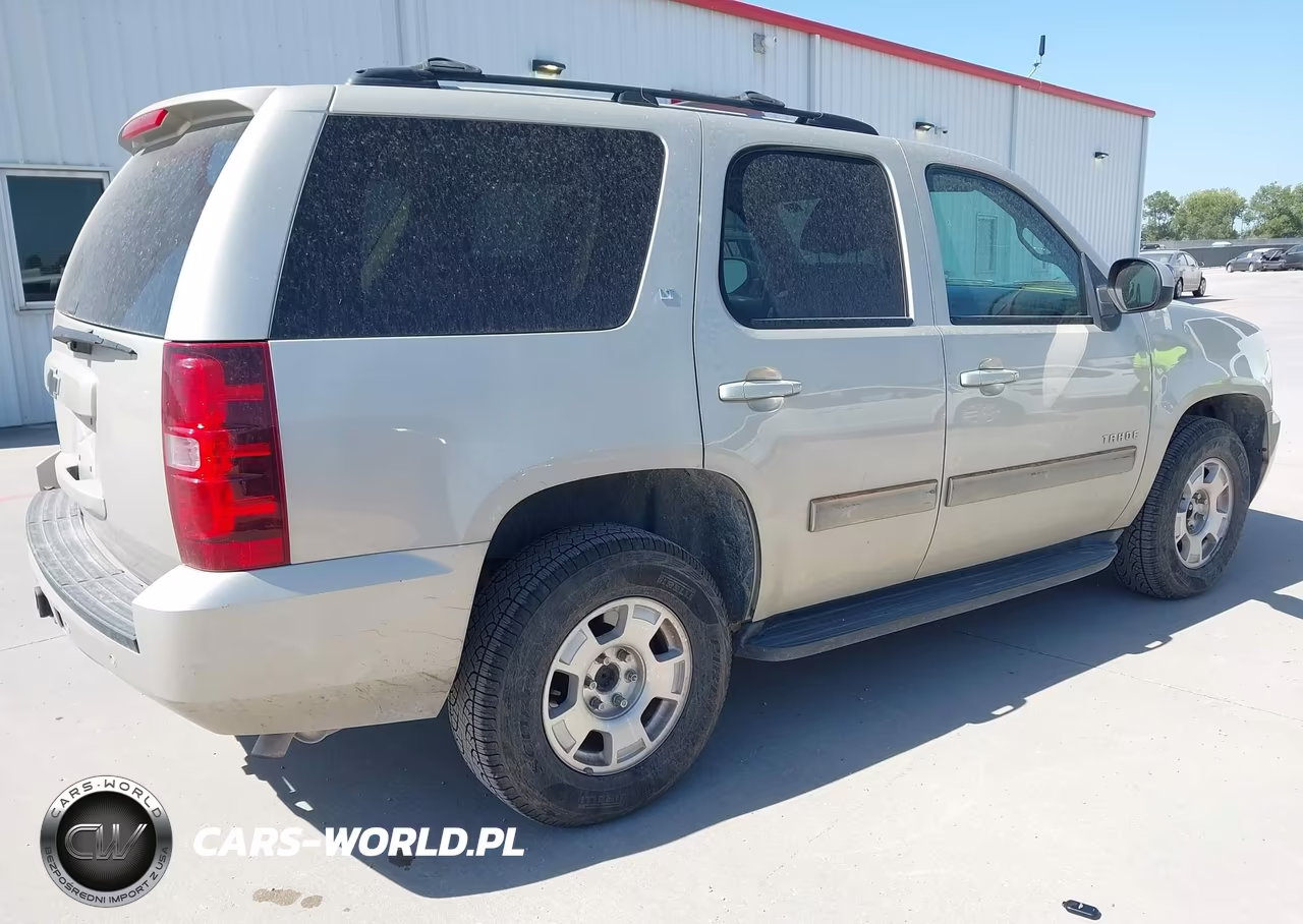 2013 Chevrolet Tahoe Lt VIN:1GNSCBE09DR303453 - 4
