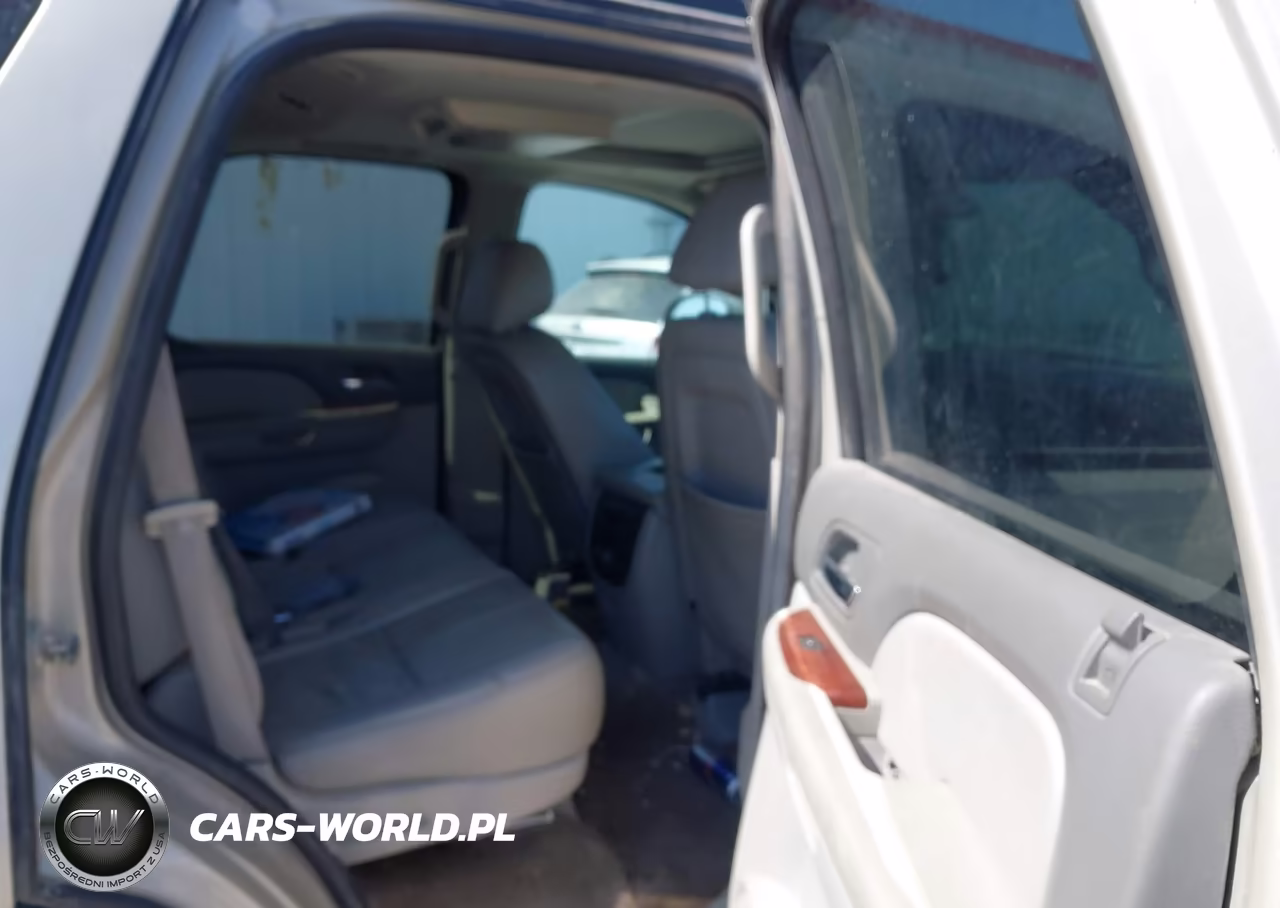 2013 Chevrolet Tahoe Lt VIN:1GNSCBE09DR303453 - 8