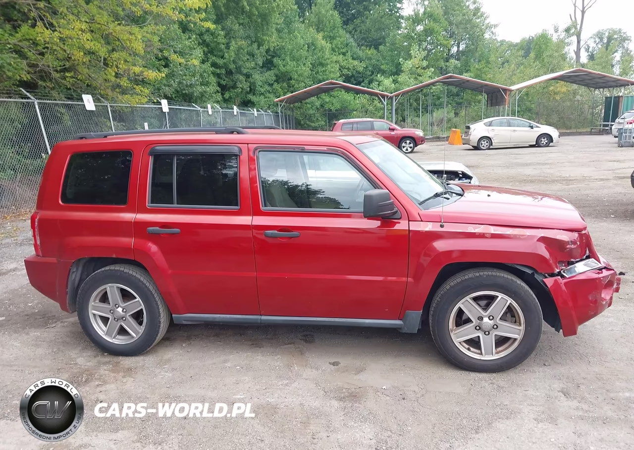 2007 Jeep Patriot Sport VIN:1J8FF28W47D396037 - 13