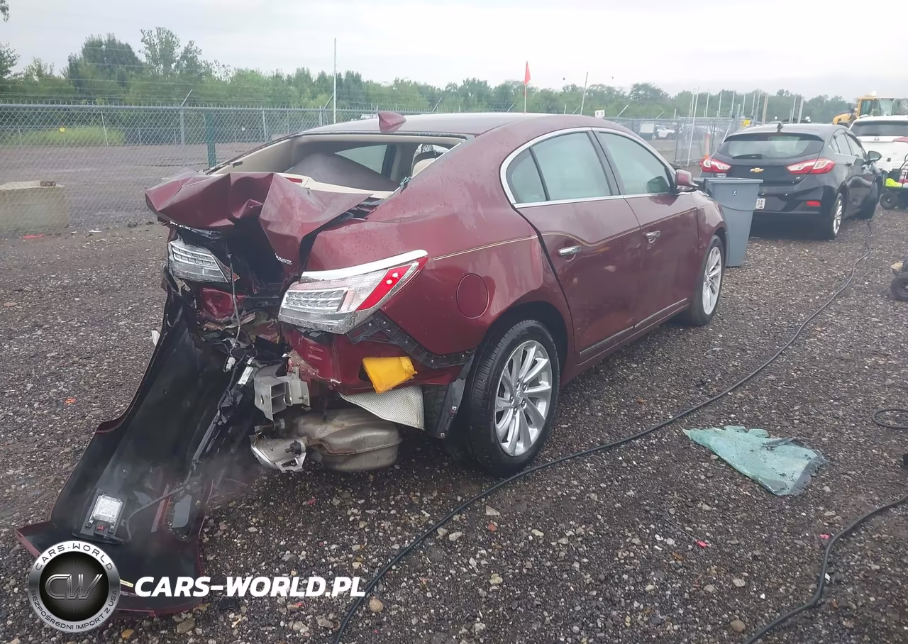 2016 Buick Lacrosse VIN:1G4GB5G33GF192247 - 4