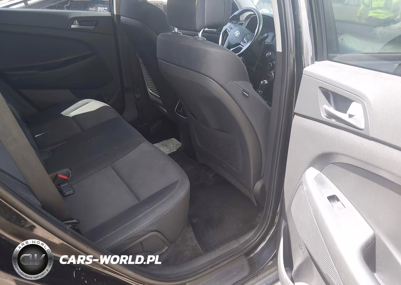 2018 Hyundai Tucson Sport VIN:KM8J33AL8JU706726 - 8