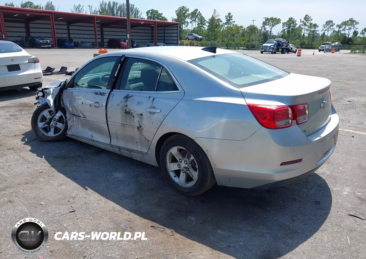 2015 Chevrolet Malibu Ls VIN:1G11B5SL8FF111428 - 3
