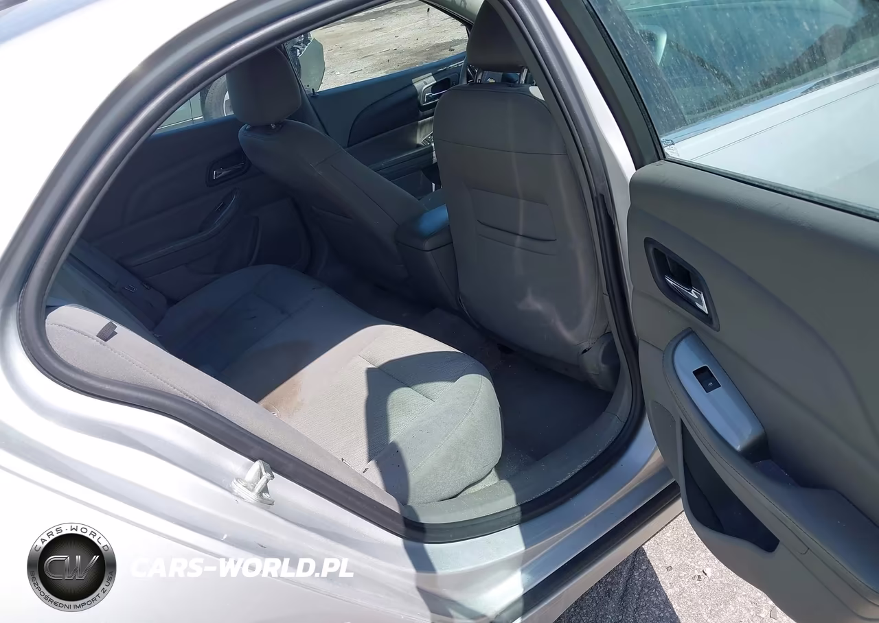 2015 Chevrolet Malibu Ls VIN:1G11B5SL8FF111428 - 8