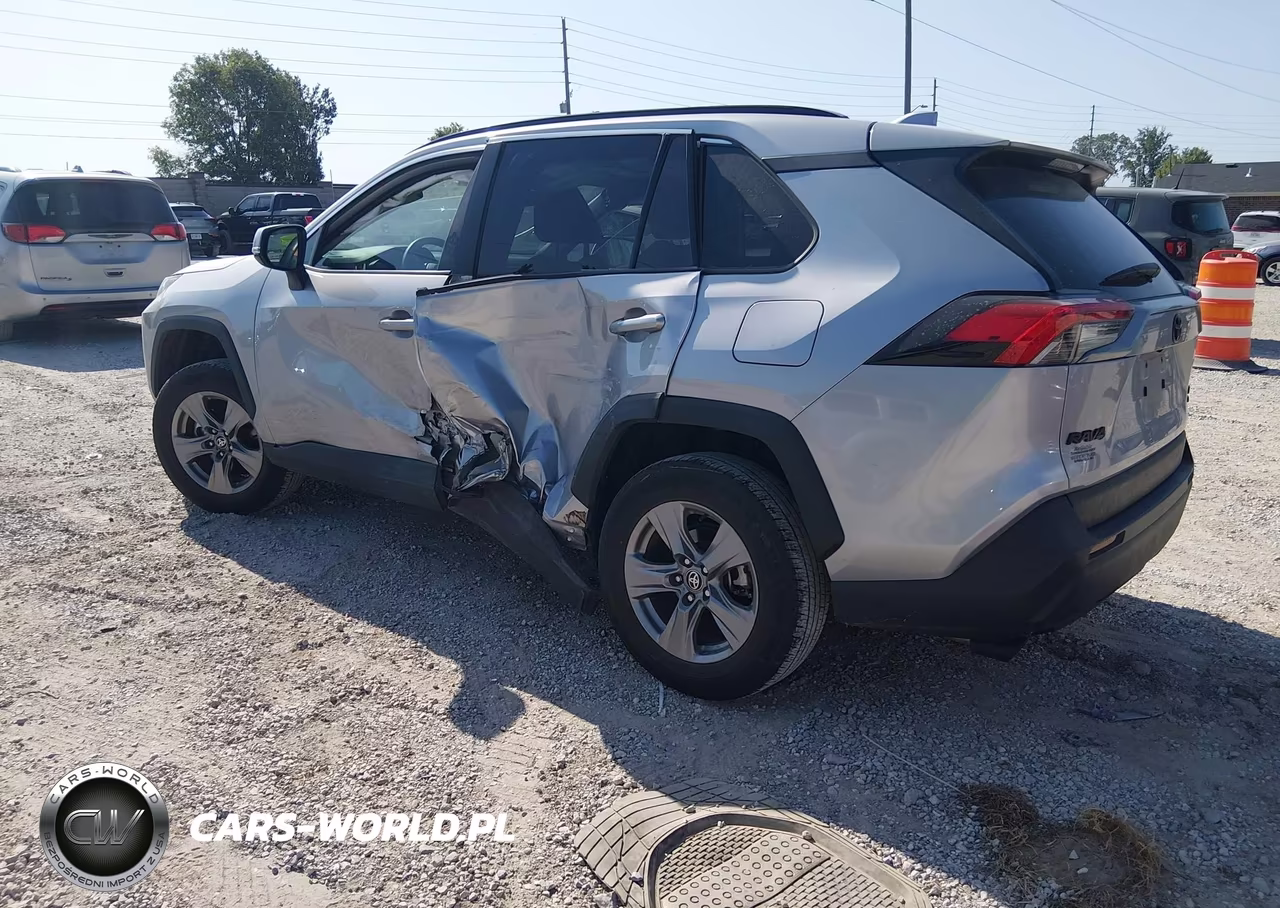 2024 Toyota Rav4 Xle VIN:2T3P1RFV6RC454492 - 3