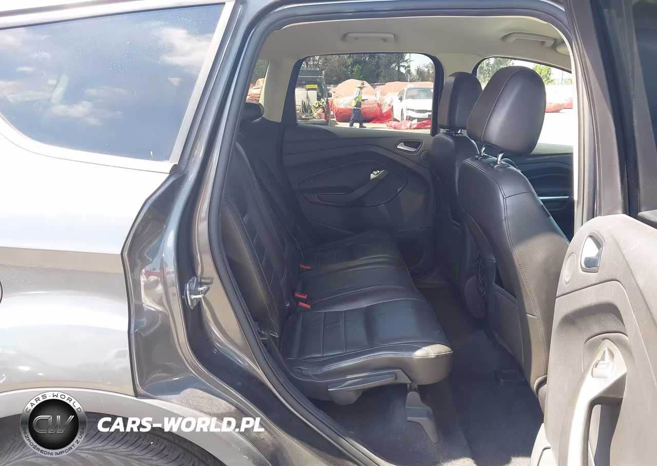2016 Ford Escape Titanium VIN:1FMCU0JX5GUA30106 - 8