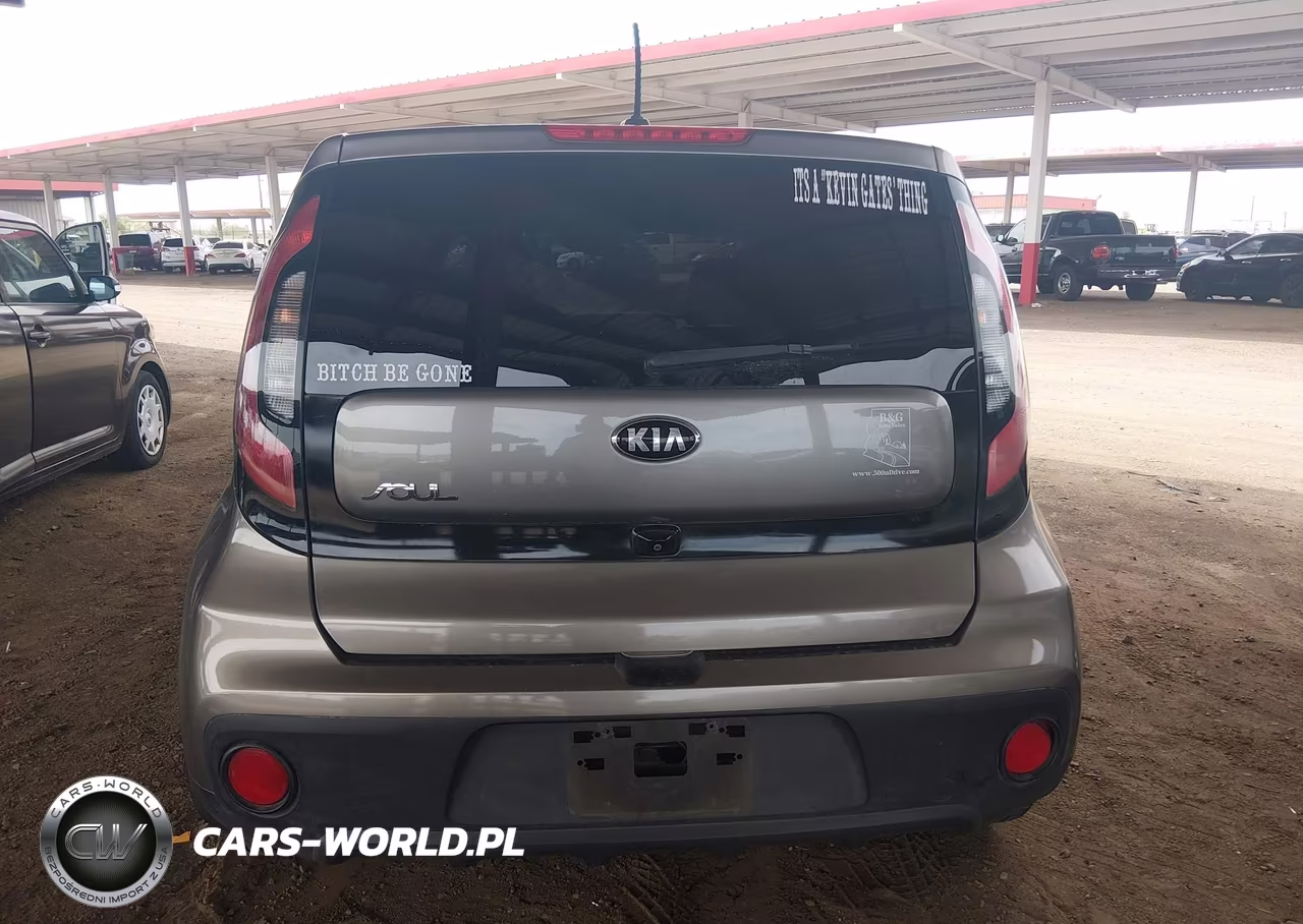 2019 Kia Soul VIN:KNDJN2A28K7679107 - 17