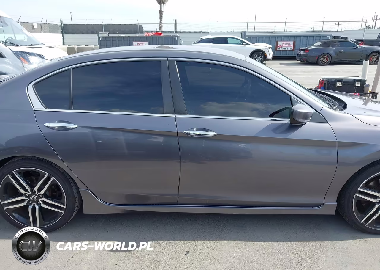 2017 Honda Accord Sport VIN:1HGCR2F50HA092316 - 14