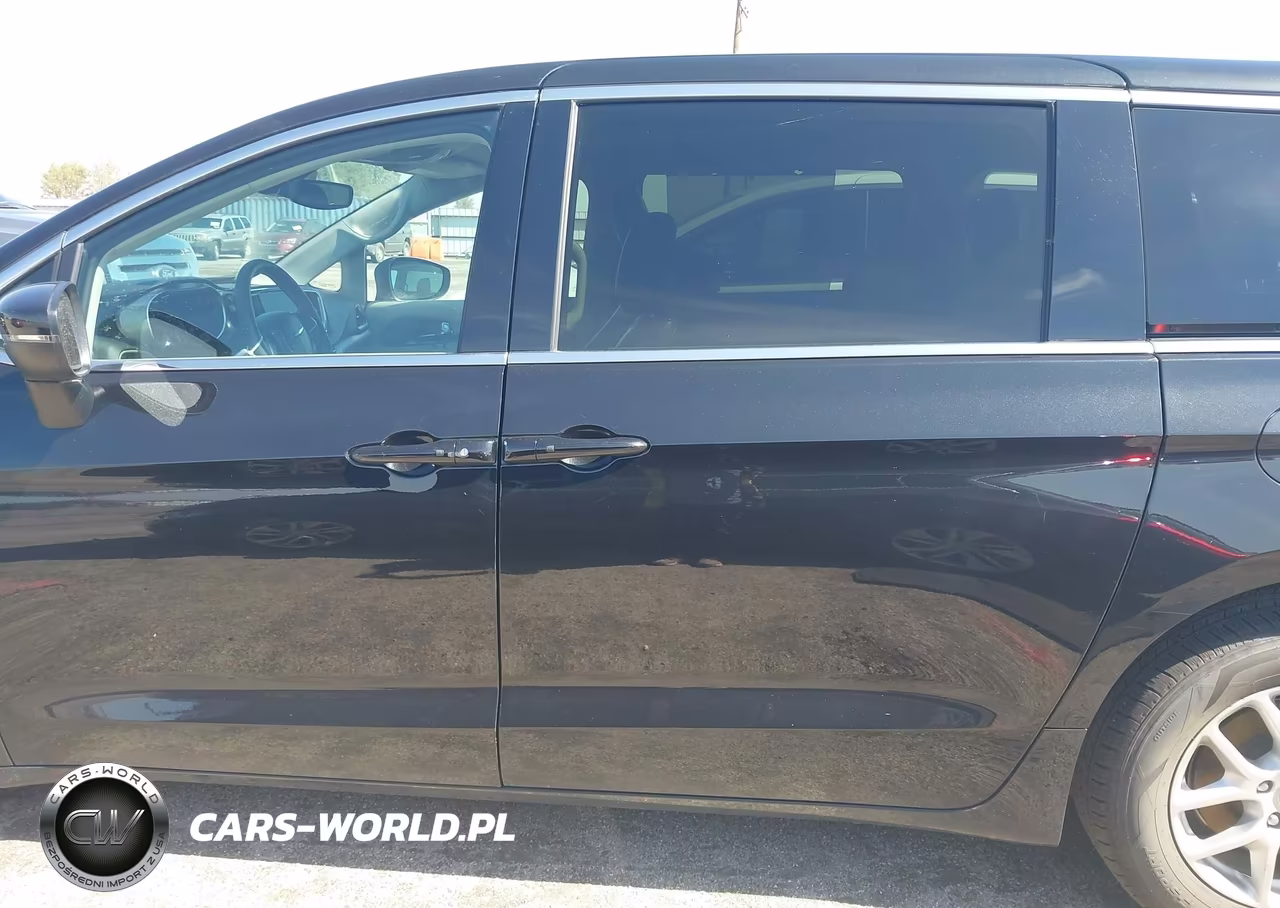 2023 Chrysler Pacifica Touring L VIN:2C4RC1BG3PR624776 - 14