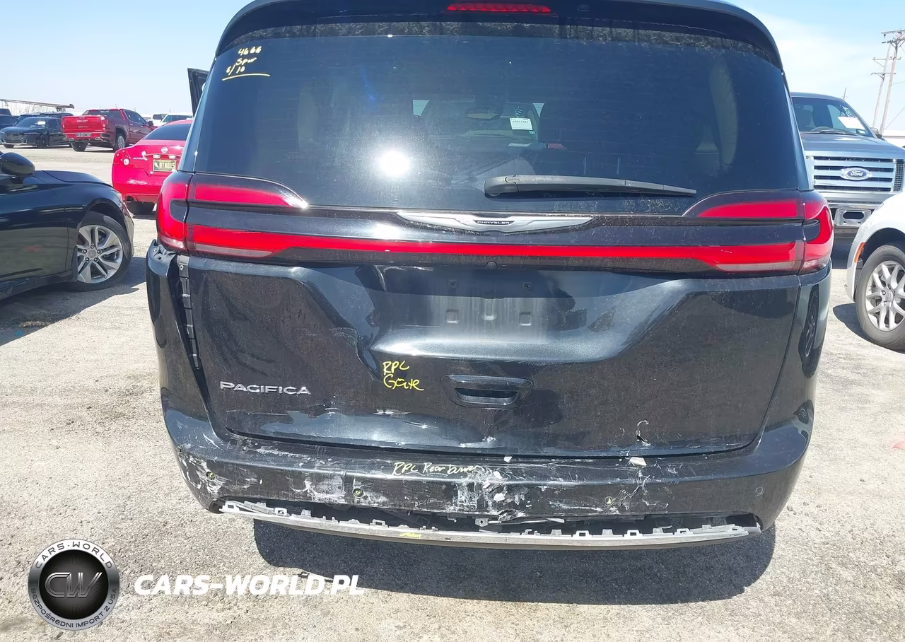 2023 Chrysler Pacifica Touring L VIN:2C4RC1BG3PR624776 - 6