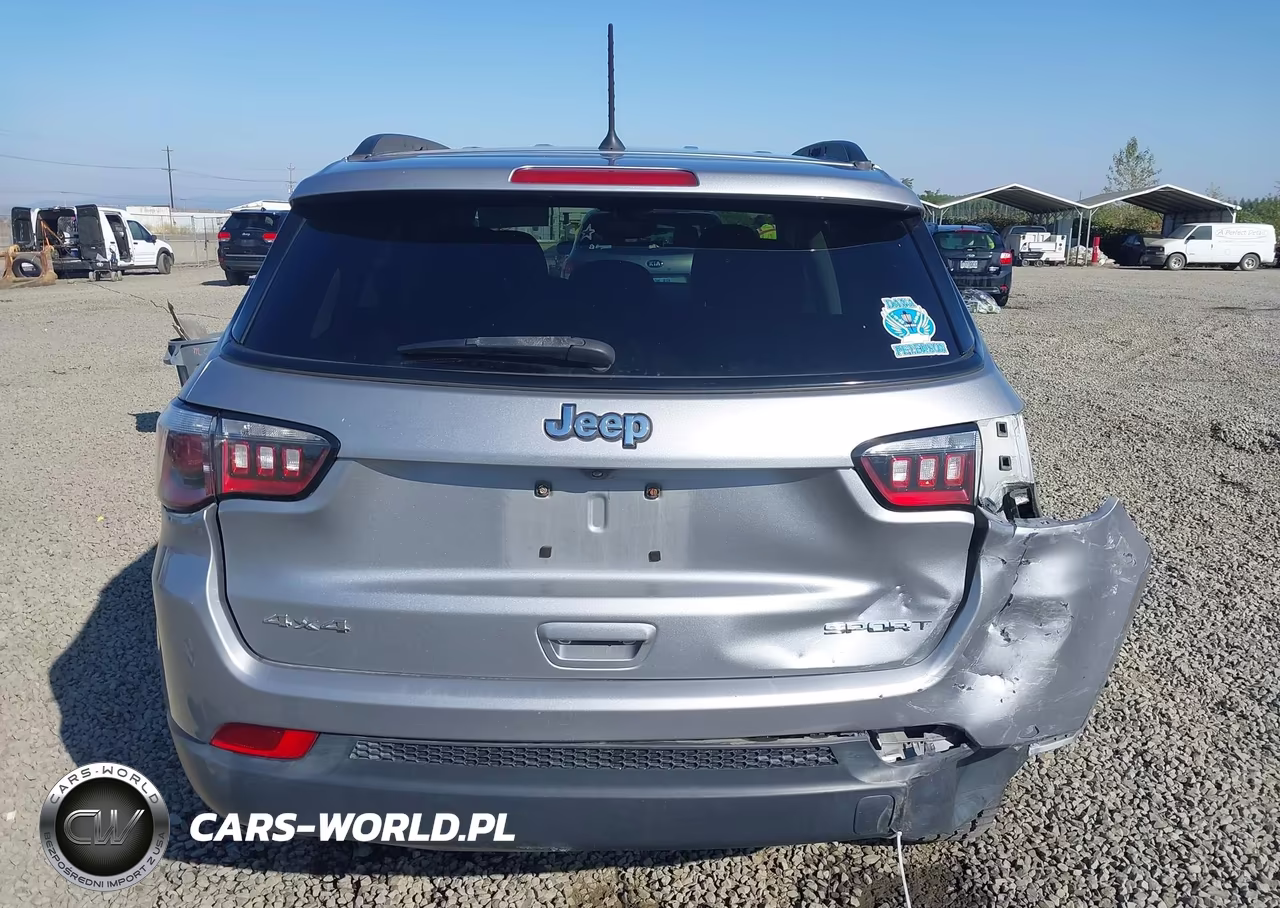 2018 Jeep Compass Sport 4X4 VIN:3C4NJDAB9JT132088 - 16