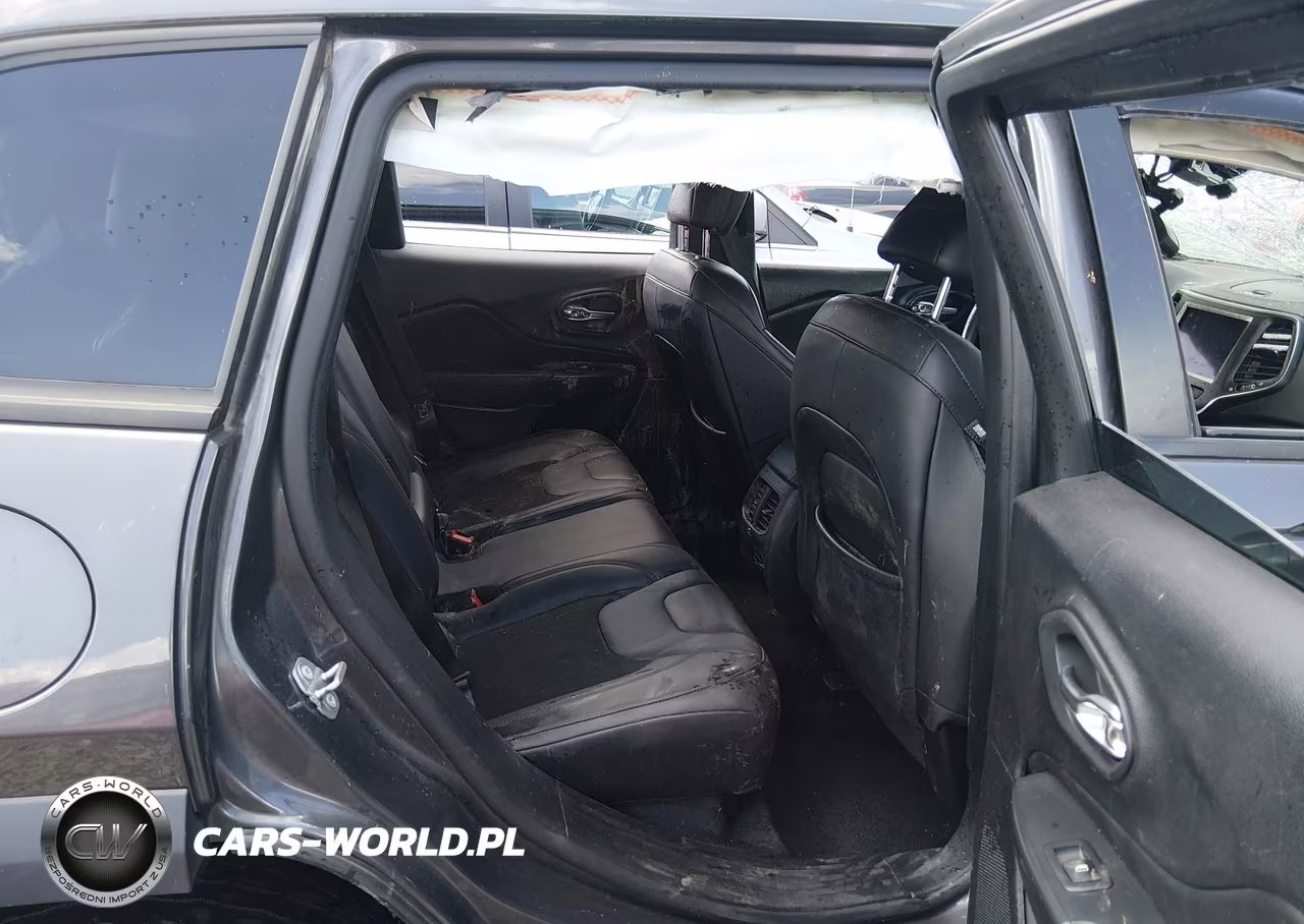 2021 Jeep Cherokee Trailhawk 4X4 VIN:1C4PJMBX0MD216300 - 8