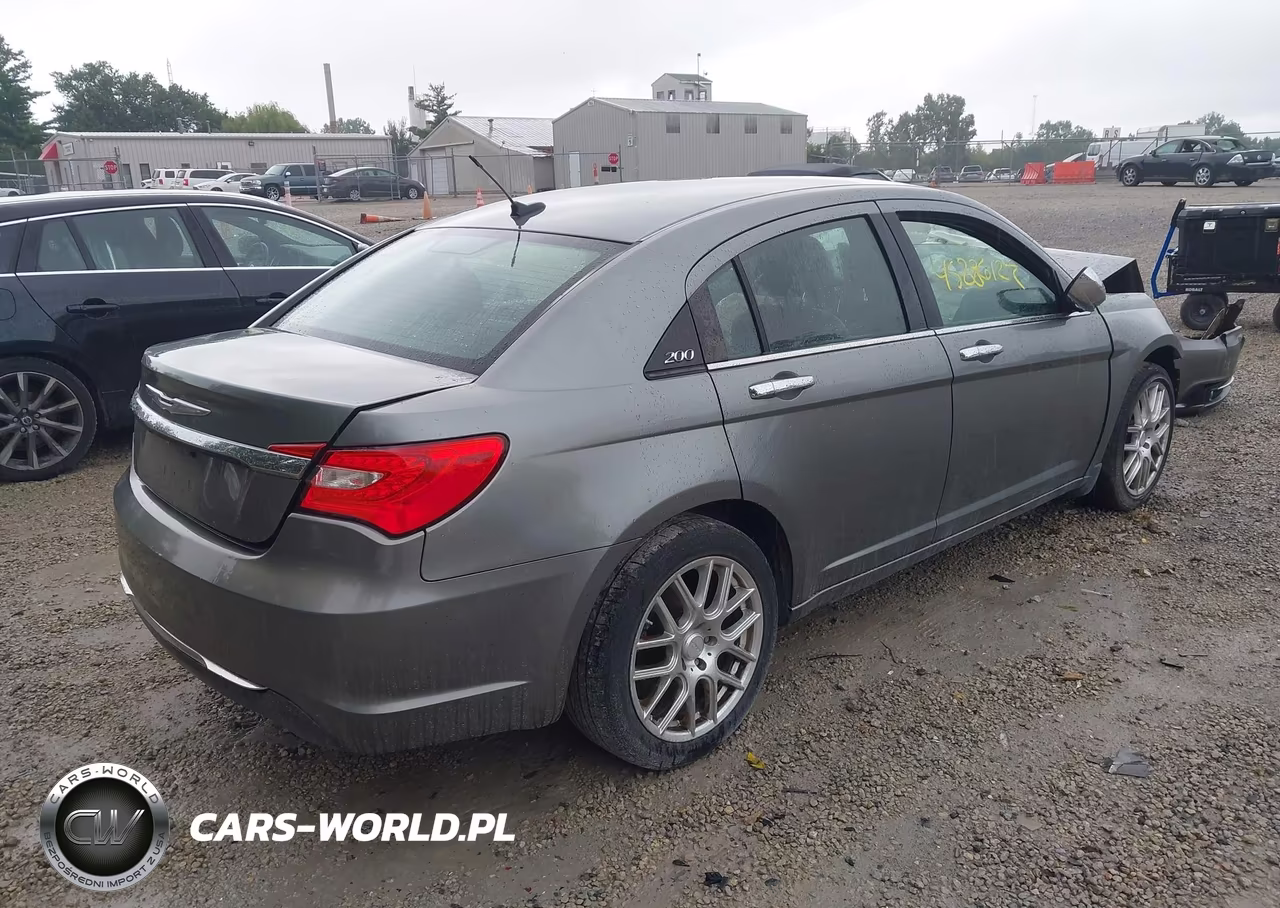 2011 Chrysler 200 Limited VIN:1C3BC2FB0BN582373 - 4