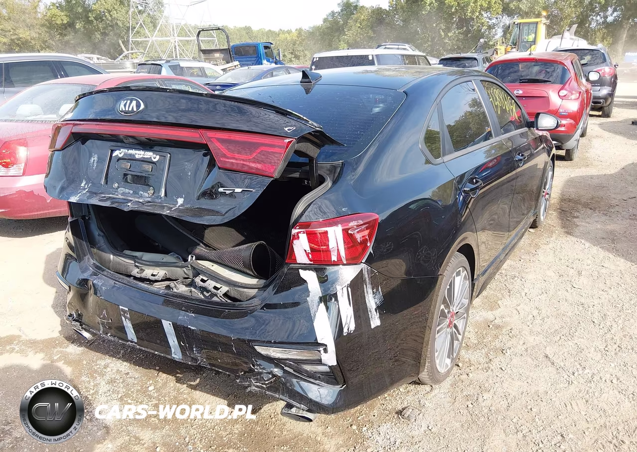 2021 Kia Forte Gt VIN:3KPF44AC2ME412433 - 4