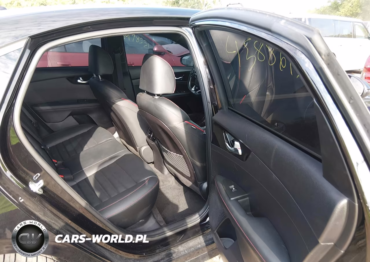 2021 Kia Forte Gt VIN:3KPF44AC2ME412433 - 8