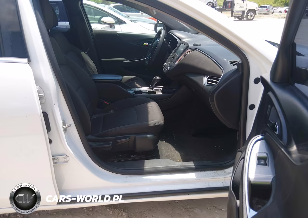 2018 Chevrolet Malibu Lt VIN:1G1ZD5ST8JF158612 - 5