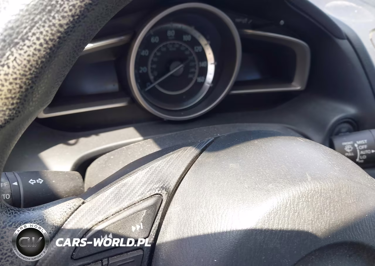 2016 Mazda Mazda3 I Sport VIN:JM1BM1U74G1347913 - 15