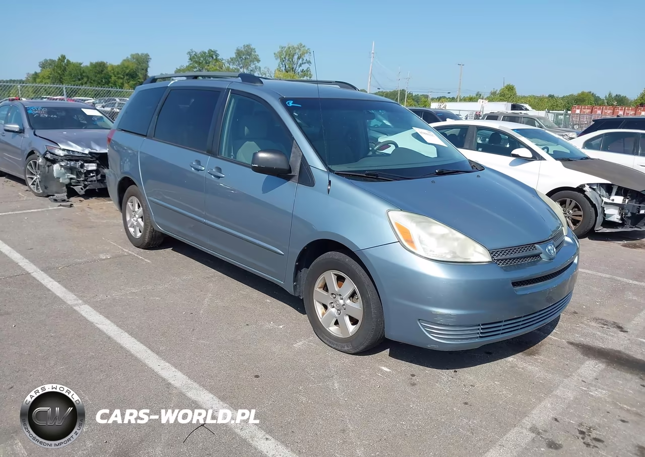 2005 Toyota Sienna Le – zdjęcie 1 z 11