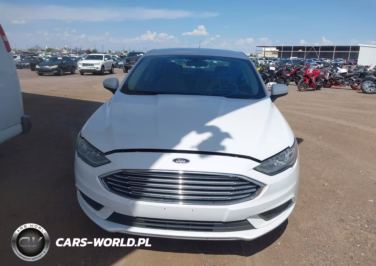 2017 Ford Fusion S VIN:3FA6P0G73HR415923 - 6