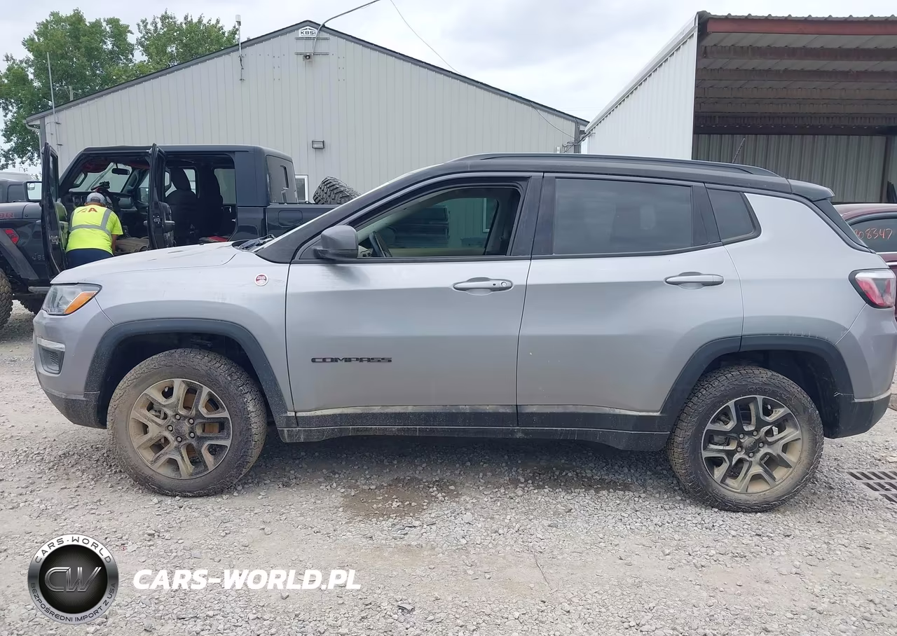 2019 Jeep Compass Trailhawk 4X4 VIN:3C4NJDDB0KT740062 - 14