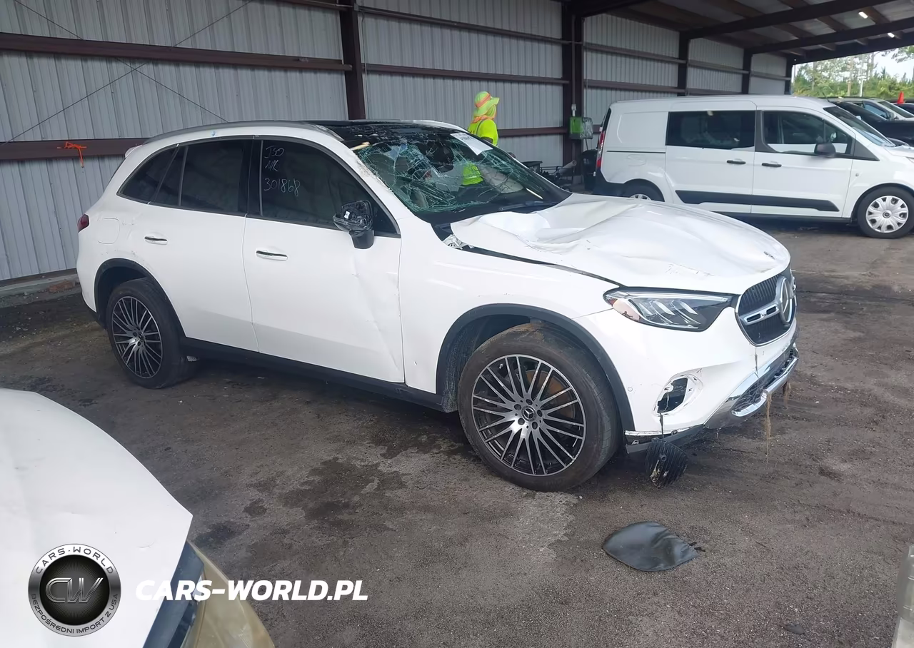 2025 Mercedes-Benz Glc 300 4Matic Suv – zdjęcie 1 z 16